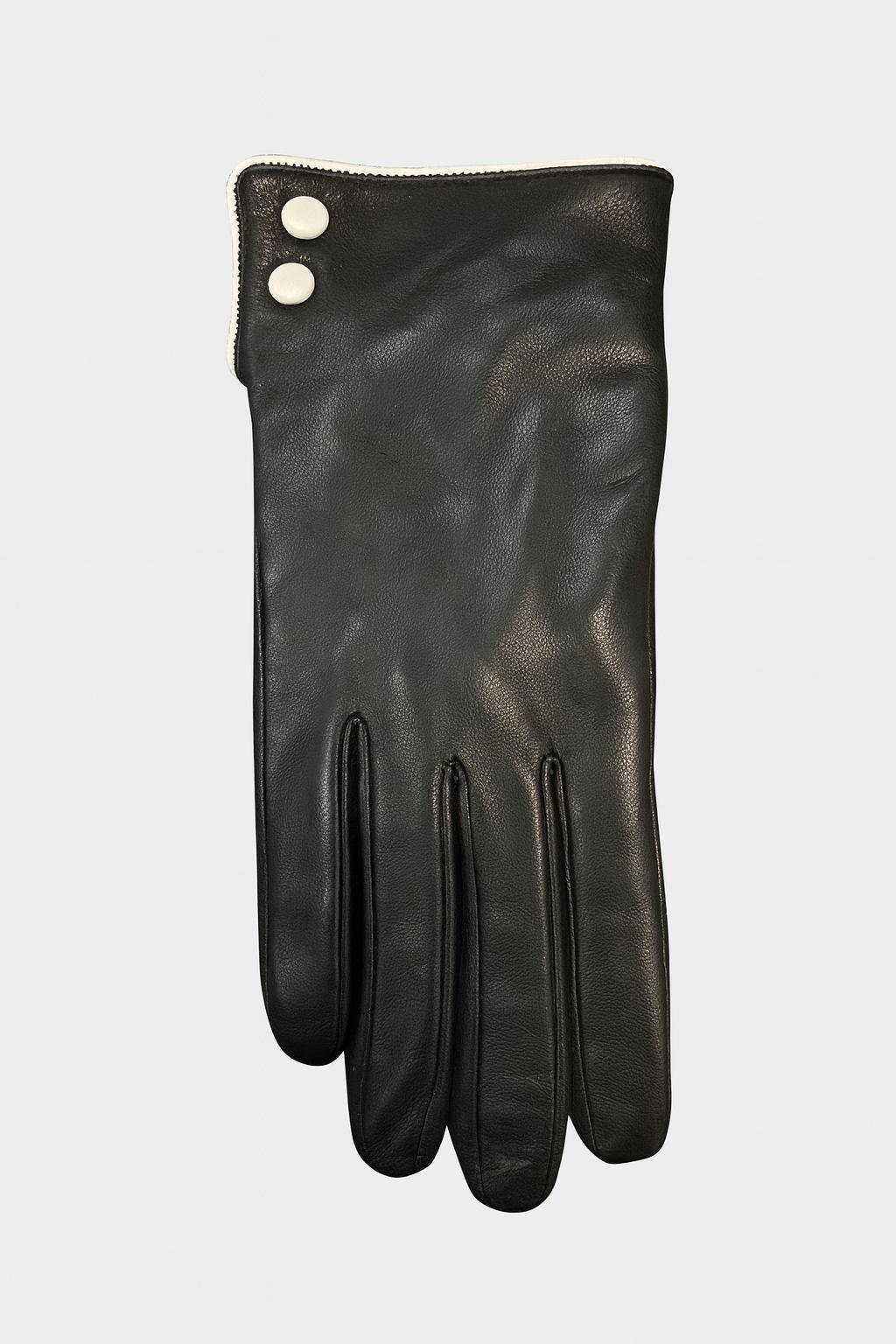 Doppio Bottone – Double the Detail, Pure Distinction