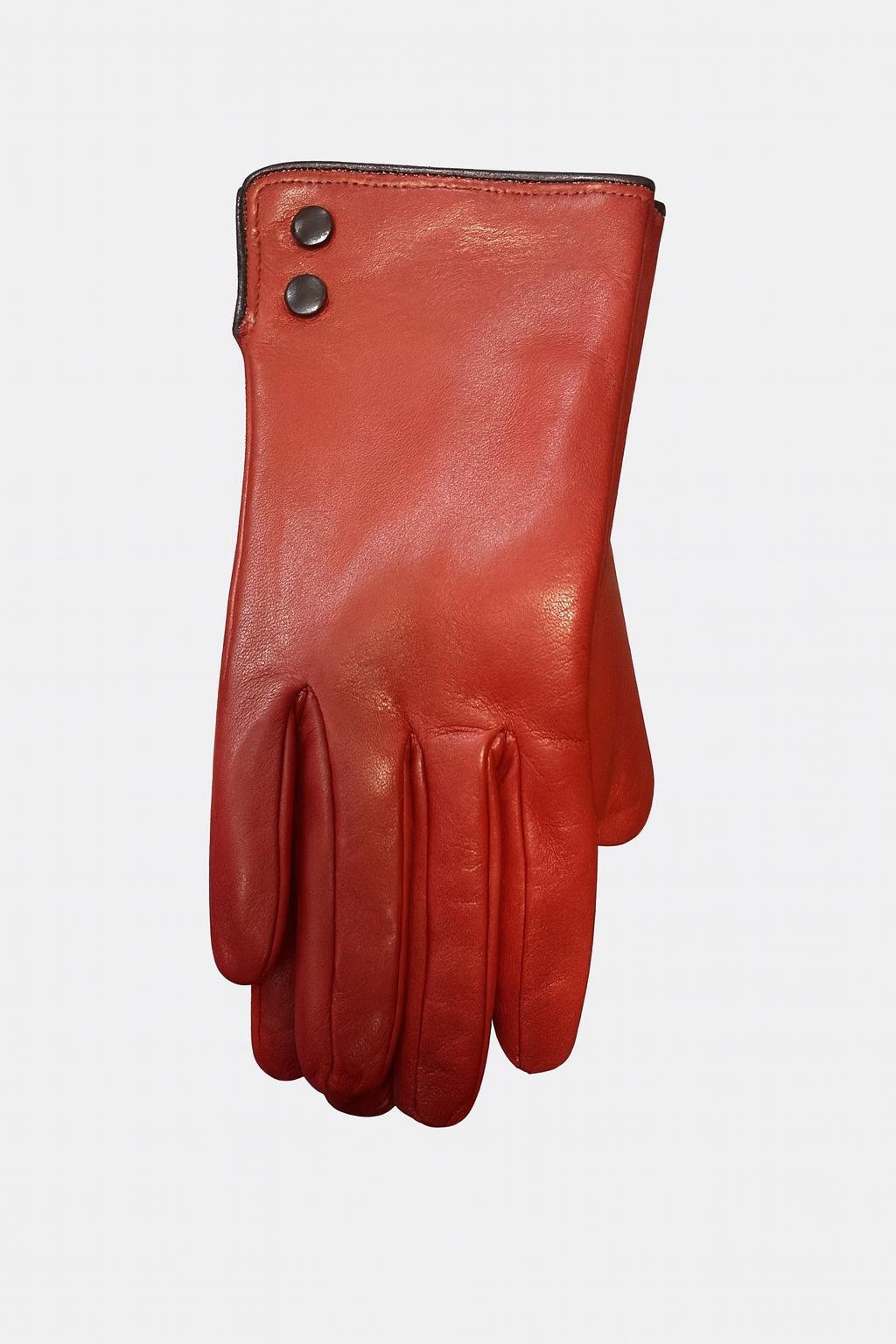 Doppio Bottone – Double the Detail, Pure Distinction