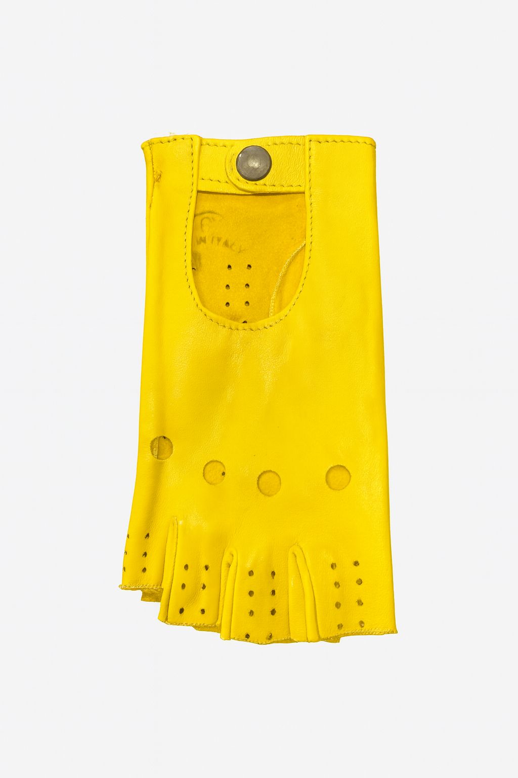 Driving Gloves – Classic Elegance in Motion